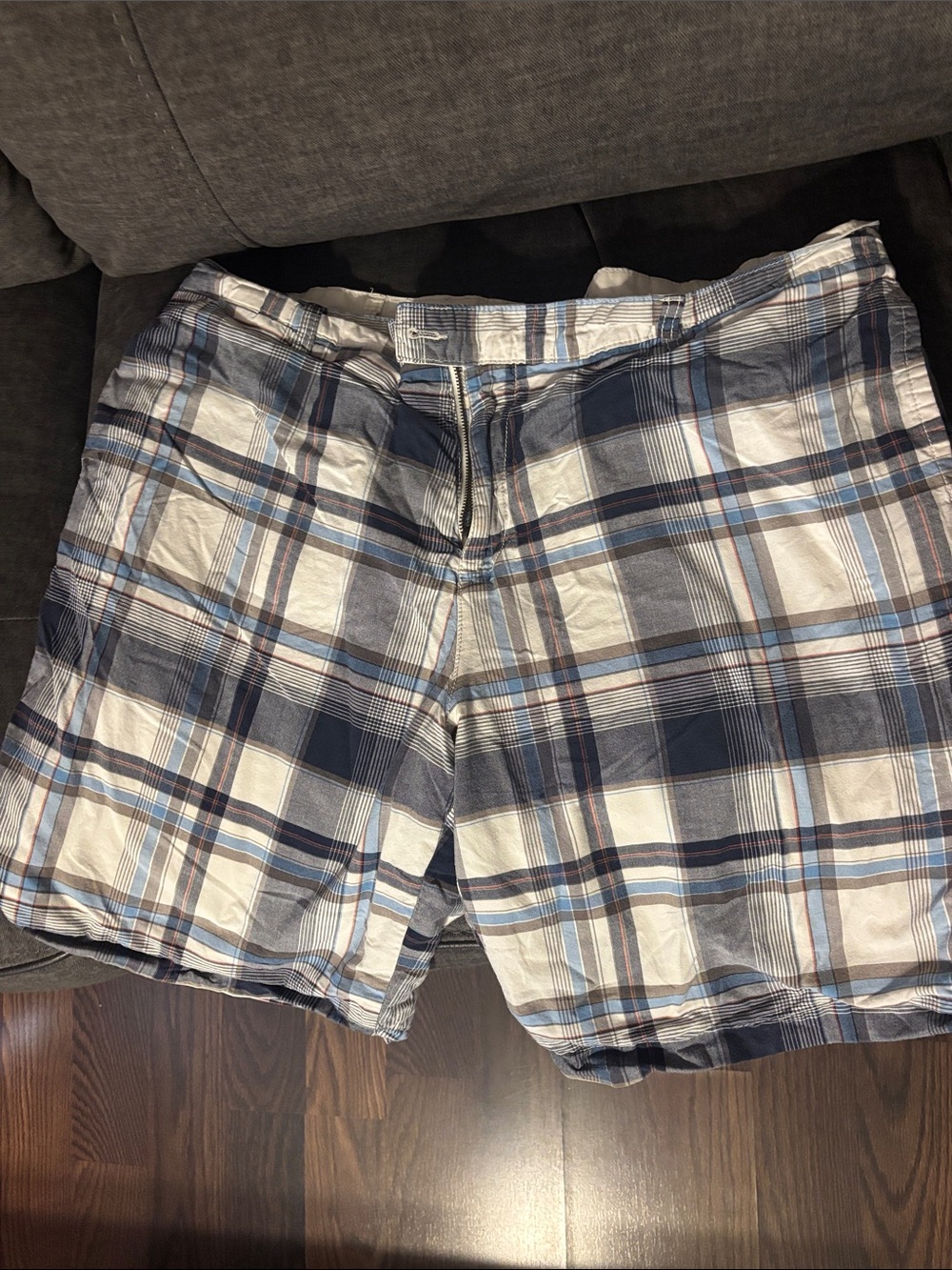 Old Navy Men's Plaid Relaxed Shorts - Blue, White, and Brown
